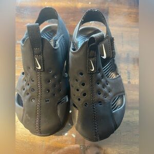 Nike Toddler Sunray Protect black sz 8c